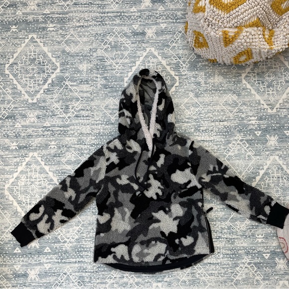 Pull over jacket - Picture 5 of 6